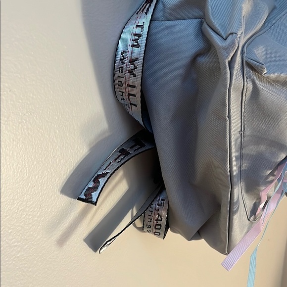 Chic Kawaii Light Gray Backpack with Chain and Ribbon Accents - Picture 5 of 13